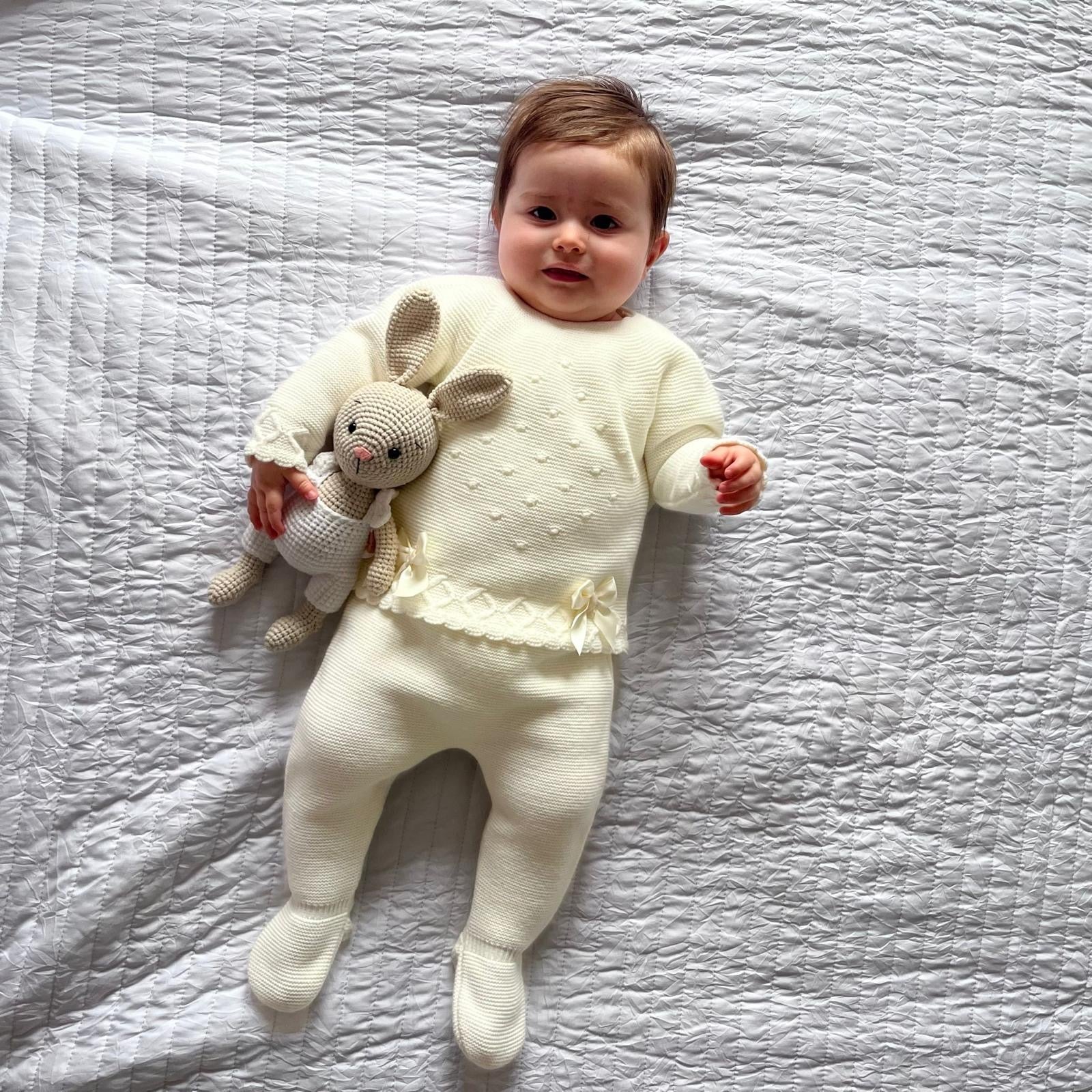 
                  
                    Cream Knitted Jumper And Pants Outfit With Matching Hat - Elisha
                  
                