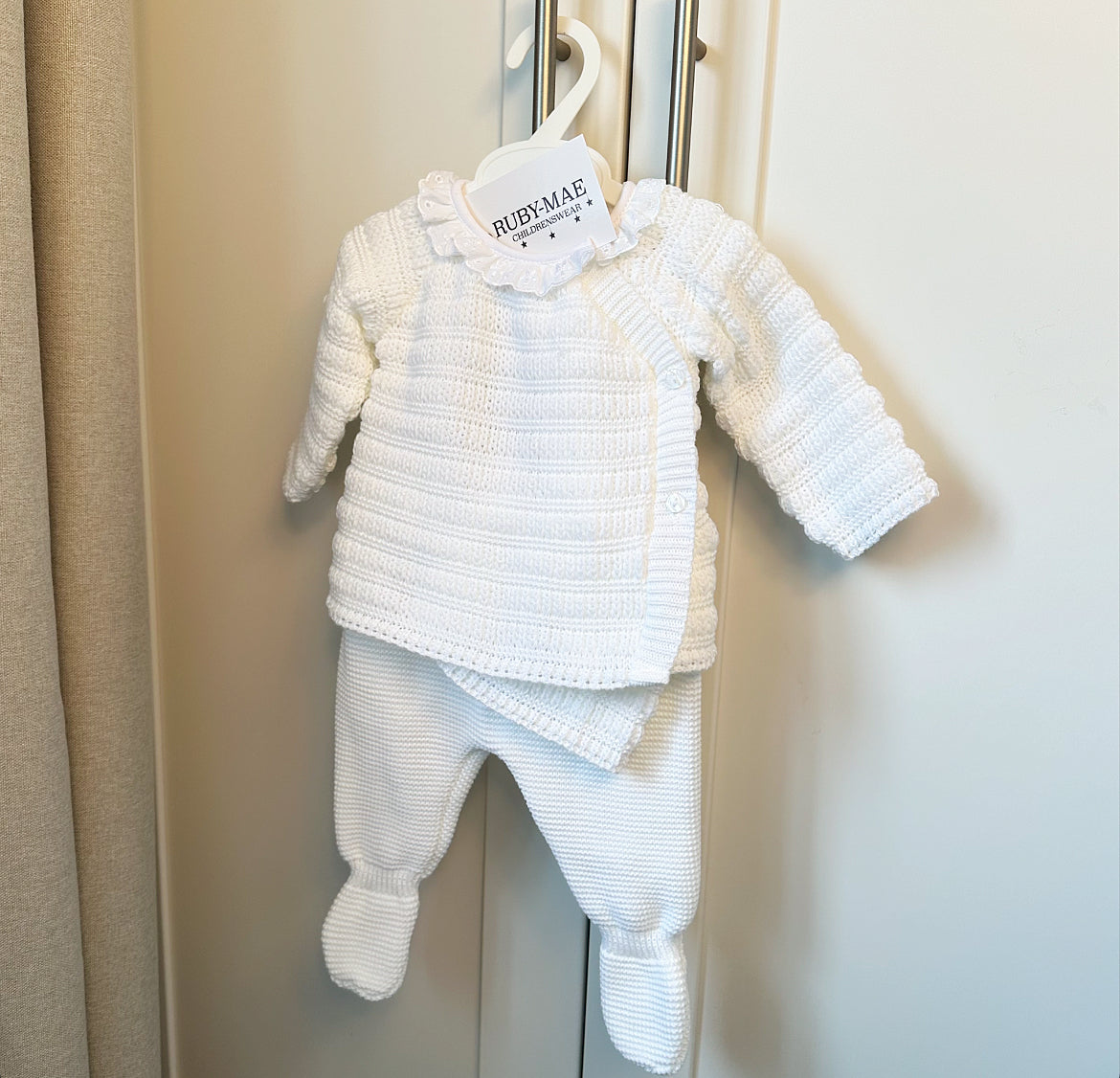 
                  
                    White Knitted Jumper & Pants Outfit With Matching Hat - Amelia
                  
                