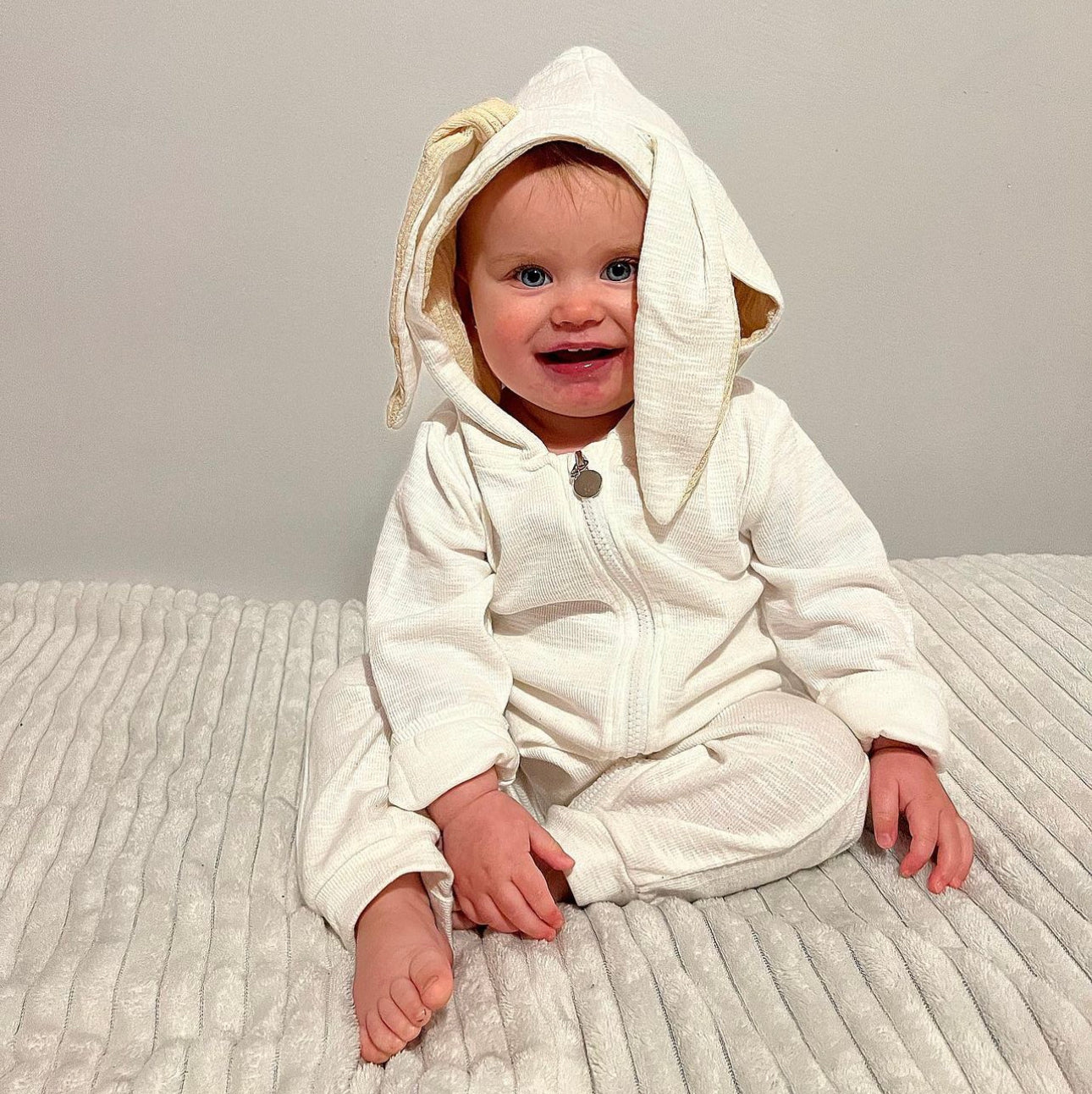 
                  
                    White All In One Outfit With Hooded Rabbit Bunny Ears
                  
                